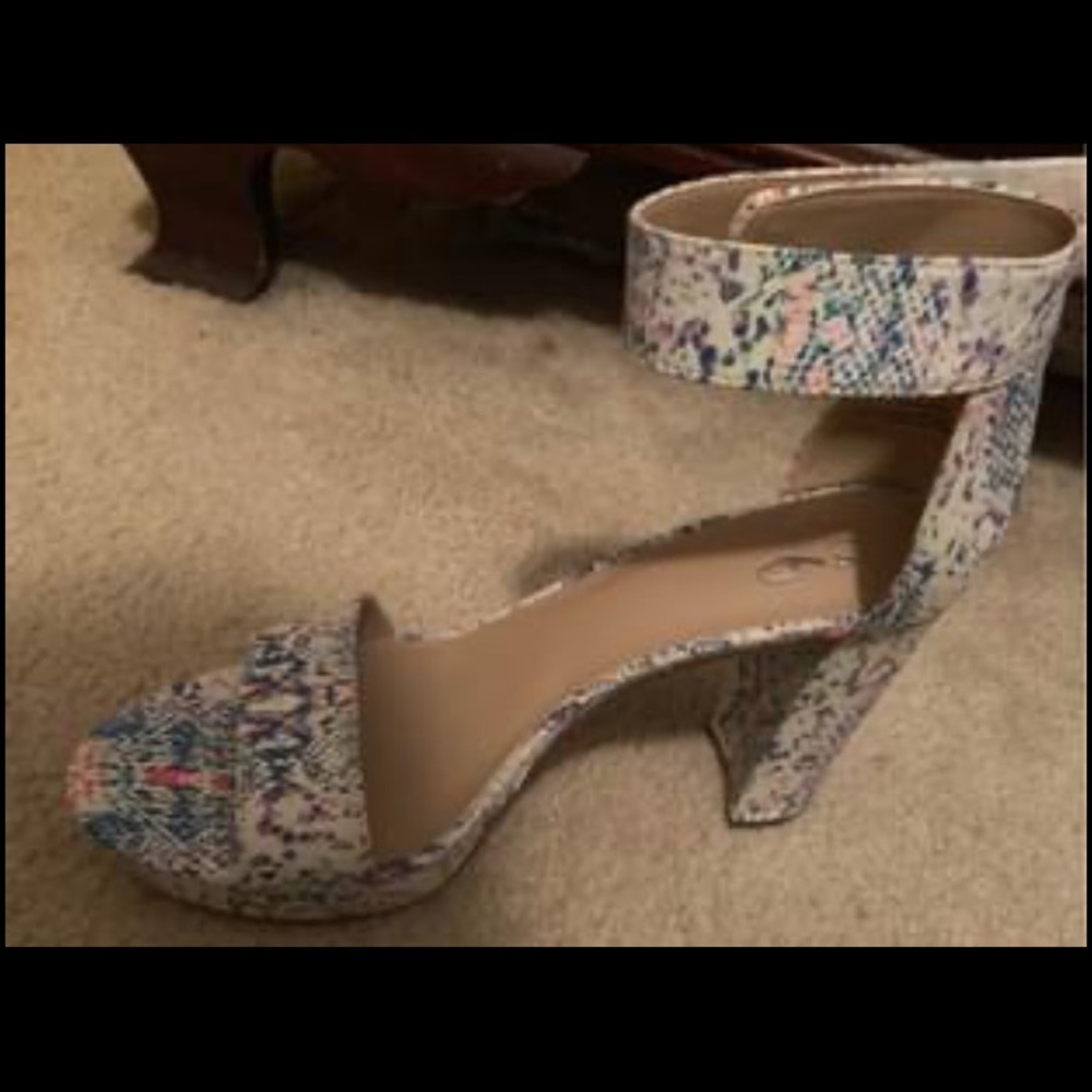 Multicolored Heels 👠